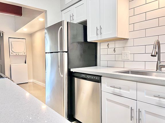 2nd image of 4232 N 32nd St #24
