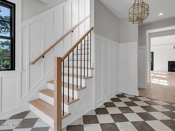 2nd image of 121 Black Point Road