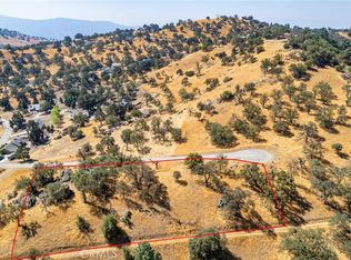 18750 Alameda Pl, Tehachapi, CA 93561