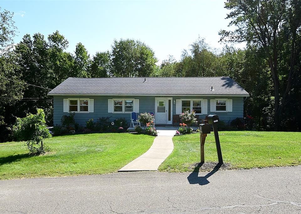 1st image of 212 Jamaica Blvd
