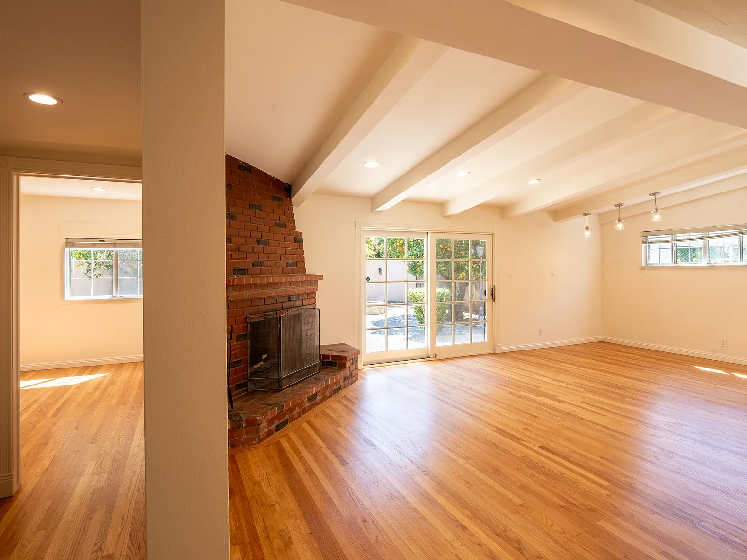 2 bed, 1206 sqft, $3,850 — Photo 4