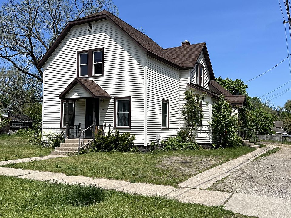 1st image of 216 W Grand Ave #C