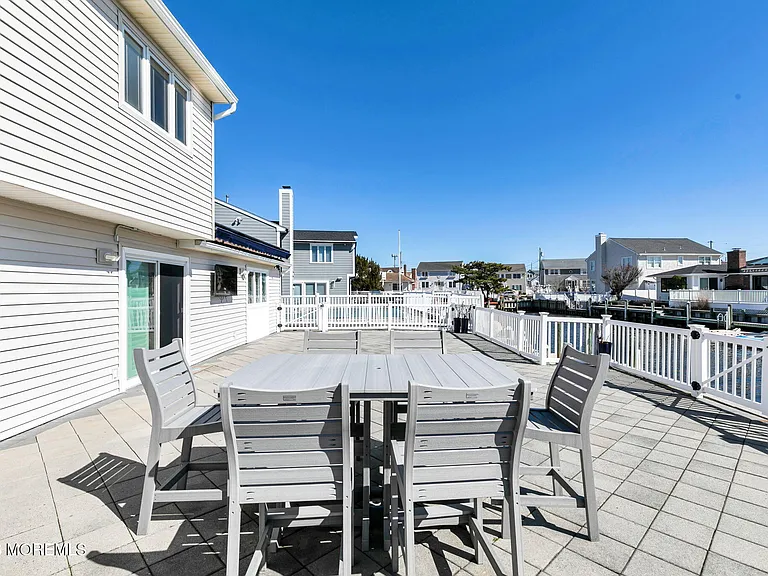 327 Tide Pond Rd — Photo 36