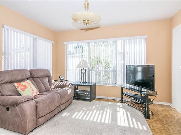 5th image of 4609 N Matanzas Ave