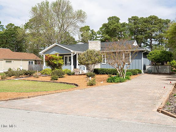 2nd image of 650 Hidden Valley Road