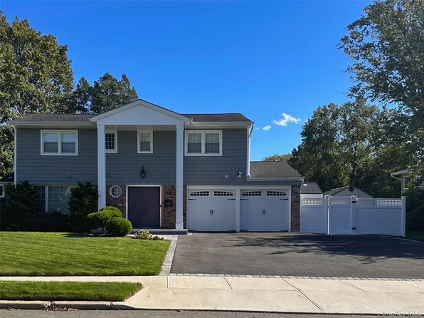 29 Voorhis Drive, Old Bethpage, NY 11804