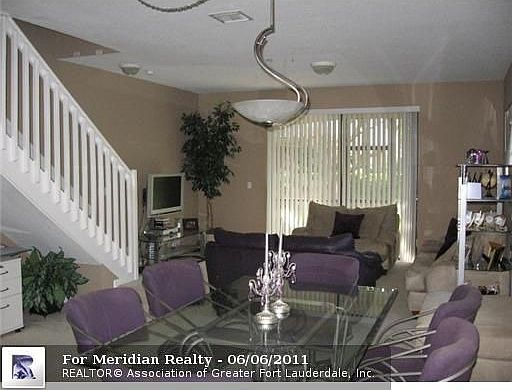 3rd image of 4299 Vineyard Cir #4299