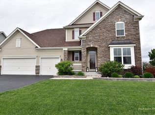 859 Snow St, Sugar Grove, IL 60554