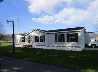 121 Dorsey Ave, Orwell, OH 44076