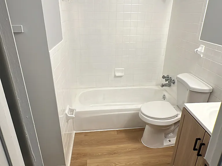 2783-2799 Beverly Hill St — Photo 11
