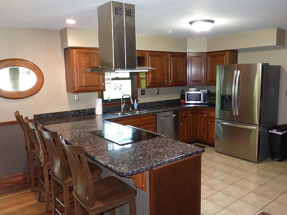 4th image of 3813 Eastbrooke Dr