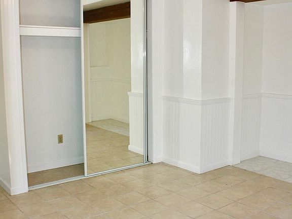 5th image of 2804 Broadway