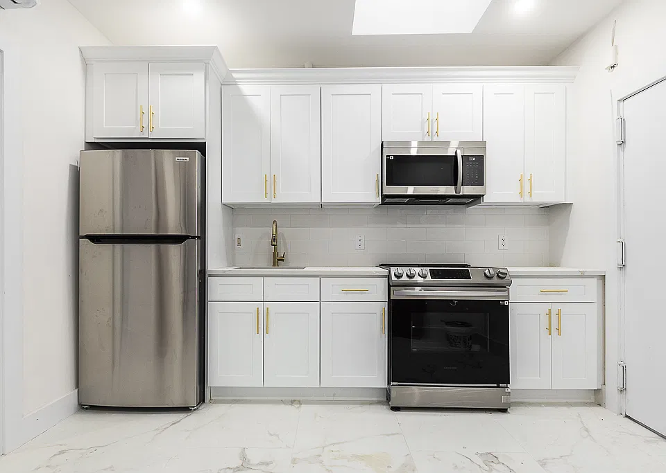 78 E Park Ave #10