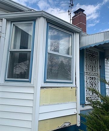 2nd image of 4227 Oakridge Dr