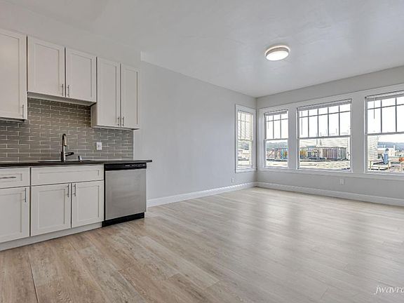 5th image of 1801 Beach St #301-J