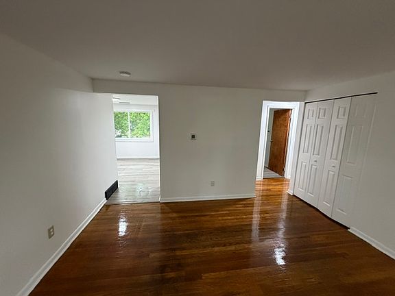 3rd image of 1893-1895 Holburn Ave #2