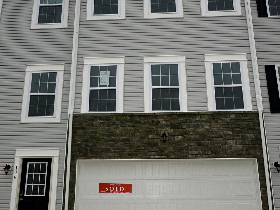 1st image of 130 Dusky Willow Dr