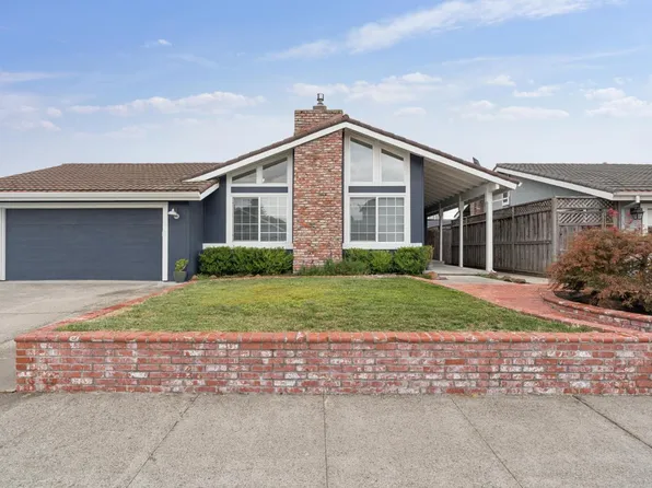 1276 Beechwood Drive, Petaluma, CA 94954