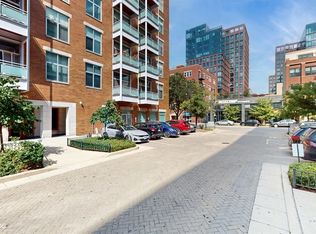 949 W Madison St APT 401, Chicago, IL 60607