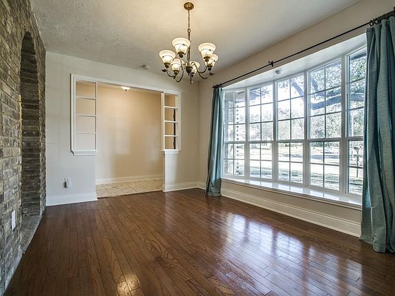 4th image of 3009 Roundrock Trl