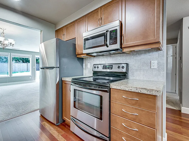 Village at The Pointe Apartments — Photo 5