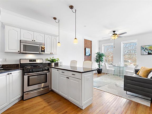 2nd image of 133 Lafayette St APT 1R
