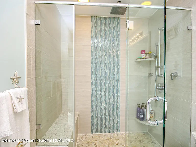 207 Ceylon Ave — Photo 24