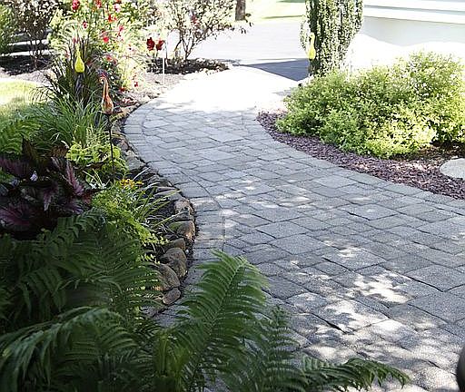 Walk way to front from back