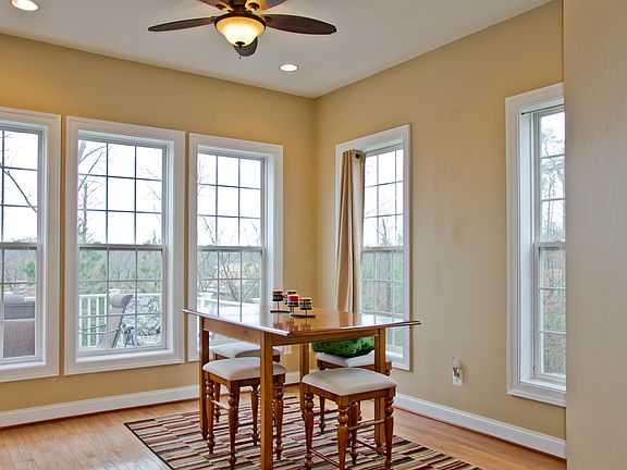 5th image of 6809 Hartzell Hill Ln