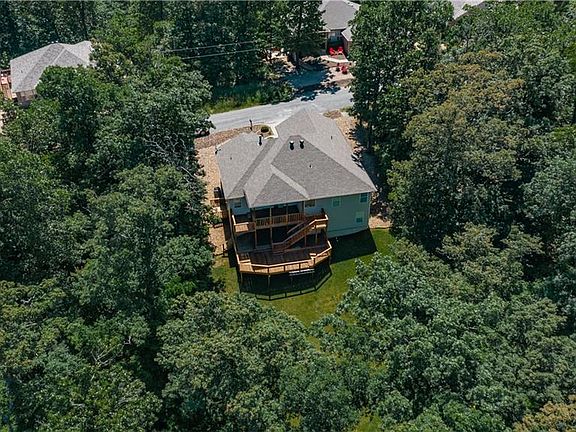 4th image of 21 Lockton Dr