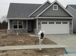 3337 Summerset Dr, Monclova, OH 43542