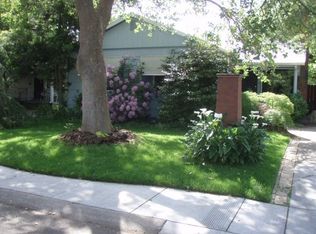 1386 50th St, Sacramento, CA 95819