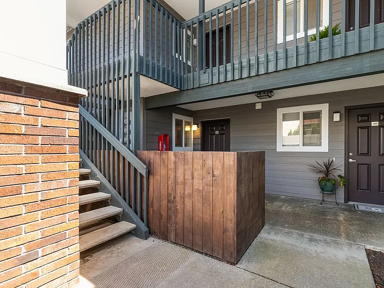 Parkview Apartments Your Next Home Awaits! — Photo 20