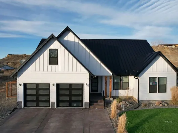 211 Georgetown Dr, Glendive, MT 59330