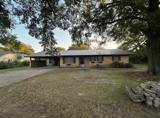 3127 Old Paris Rd, Mount Pleasant, TX 75455