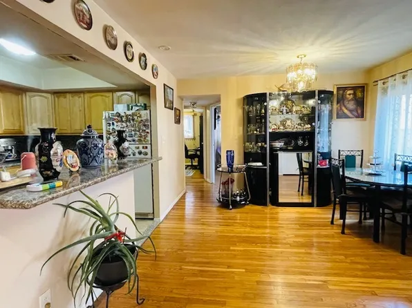 2715 Strickland Avenue image 35 of 42