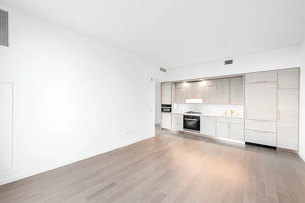 Rented by Oxford Property Group | media 30