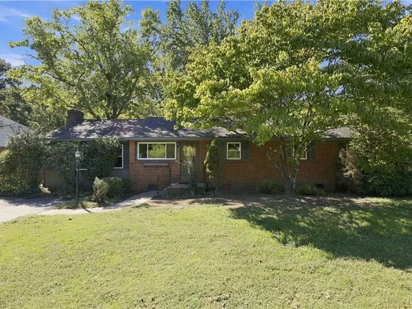 5214 Hooper Rd, Mc Leansville, NC 27301