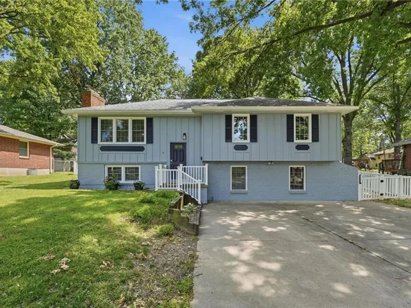 1605 NE 69th Ter, Gladstone, MO 64118