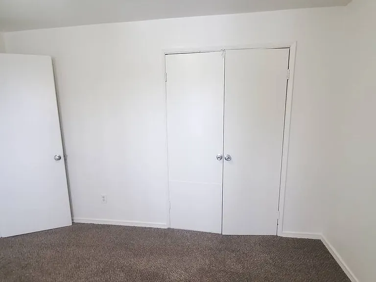 7865 Valley Rd NE — Photo 33