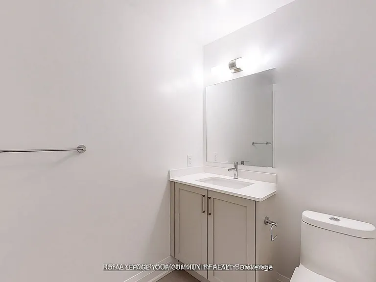 20 Gatineau Dr #402 — Photo 22