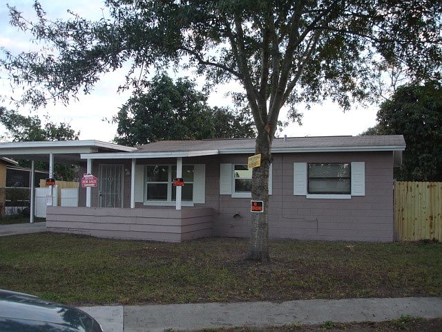 1st image of 4066 Queen Anne Dr