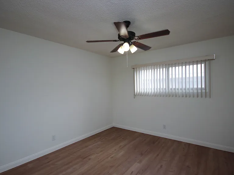 304 N Garfield Ave #G — Photo 16