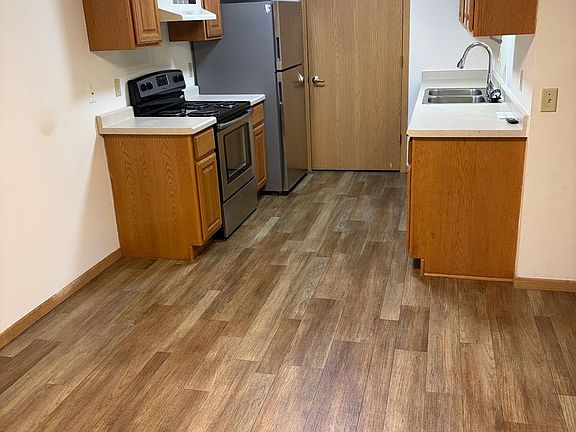 2nd image of 257 Fuller St APT 4