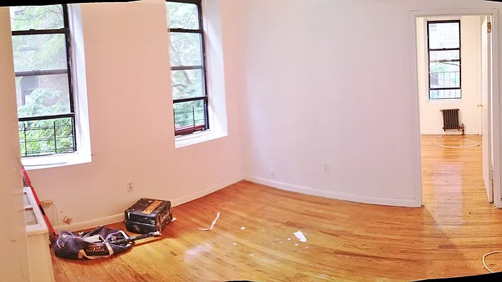 Rented by Park Property Advisors | media 18