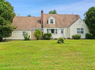 320 Vine Rd, Stamford, CT 06905