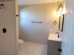 106 Long Trl, Smithville, TX 78957