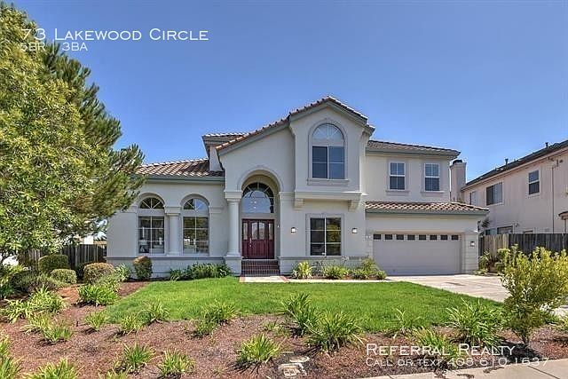 1st image of 73 Lakewood Cir