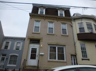 1213 Chestnut St, Reading, PA 19602