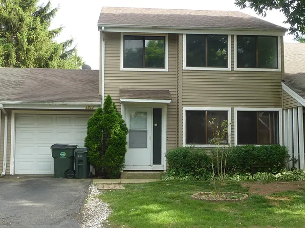 1711 E Shannon Ln, Palatine, IL 60074